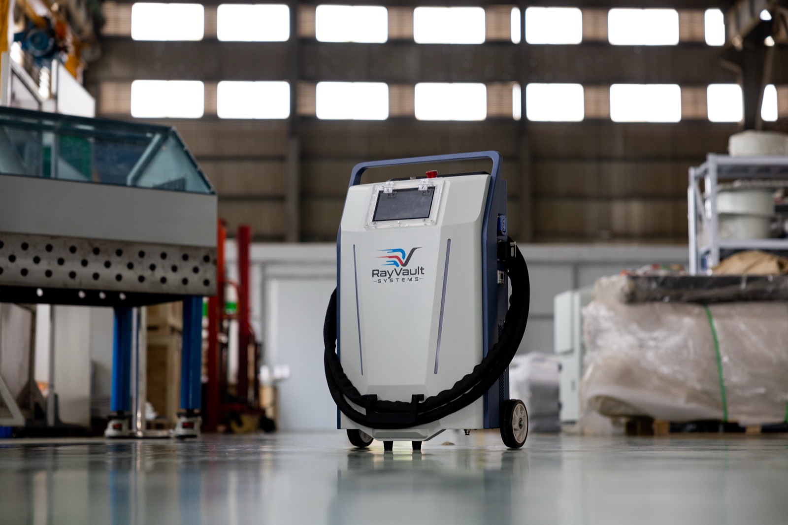 RayVault 300W Suitcase Laser